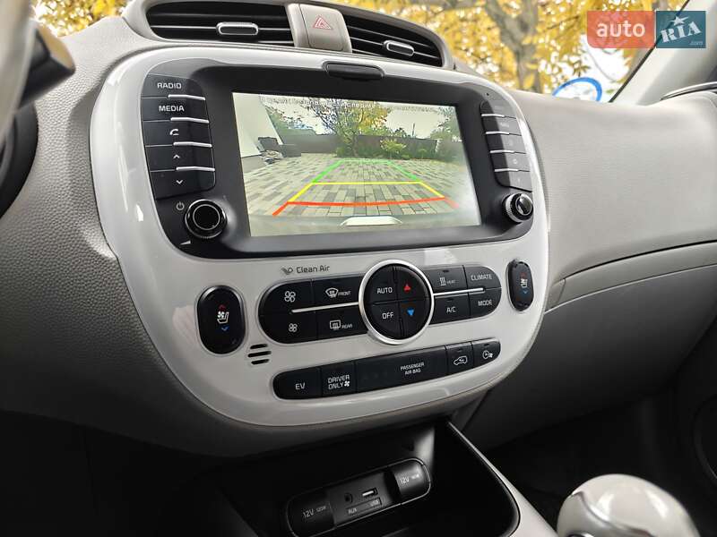 Внедорожник / Кроссовер Kia Soul 2015 в Ивано-Франковске
