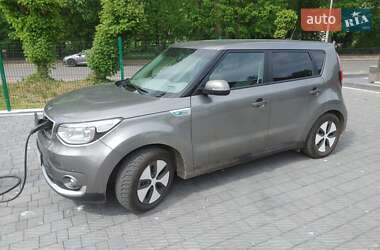 Позашляховик / Кросовер Kia Soul 2015 в Харкові