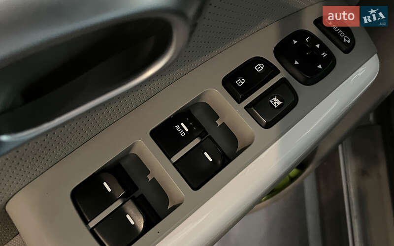 Позашляховик / Кросовер Kia Soul 2015 в Шептицькому