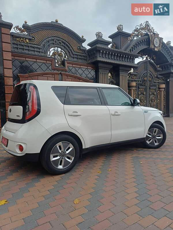Внедорожник / Кроссовер Kia Soul 2018 в Звягеле