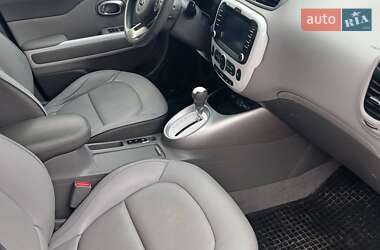 Позашляховик / Кросовер Kia Soul 2016 в 