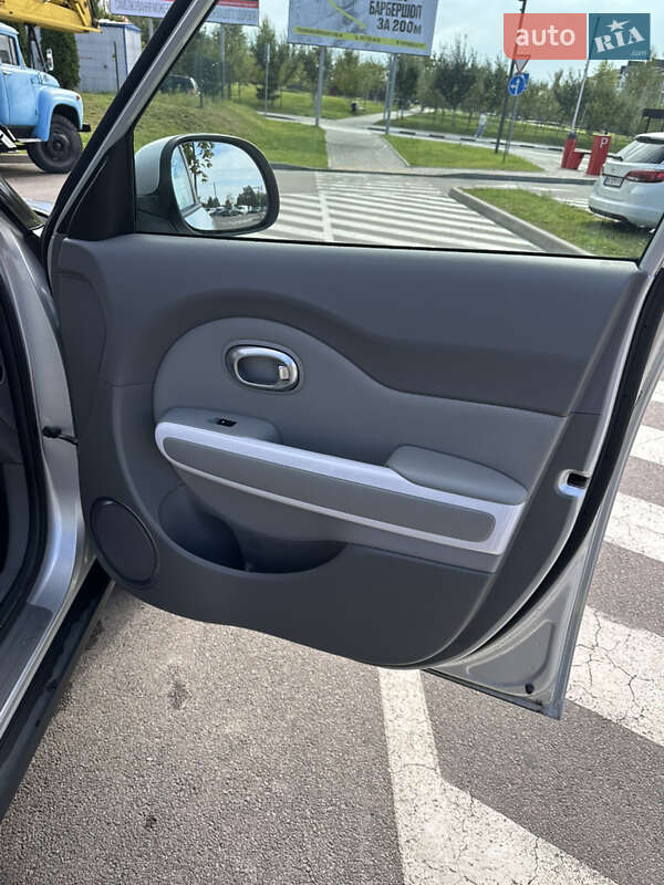 Внедорожник / Кроссовер Kia Soul 2017 в Ровно фото 42 Внедорожник / Кроссовер Kia Soul 2017 в Ровно