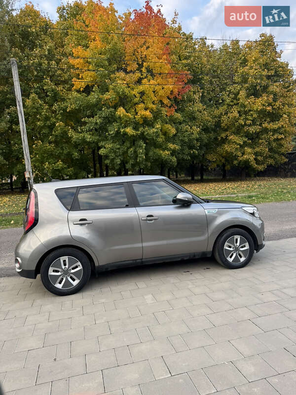 Позашляховик / Кросовер Kia Soul 2019 в Луцьку фото 2 Позашляховик / Кросовер Kia Soul 2019 в Луцьку