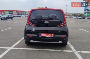 Внедорожник / Кроссовер Kia Soul 2021 в 