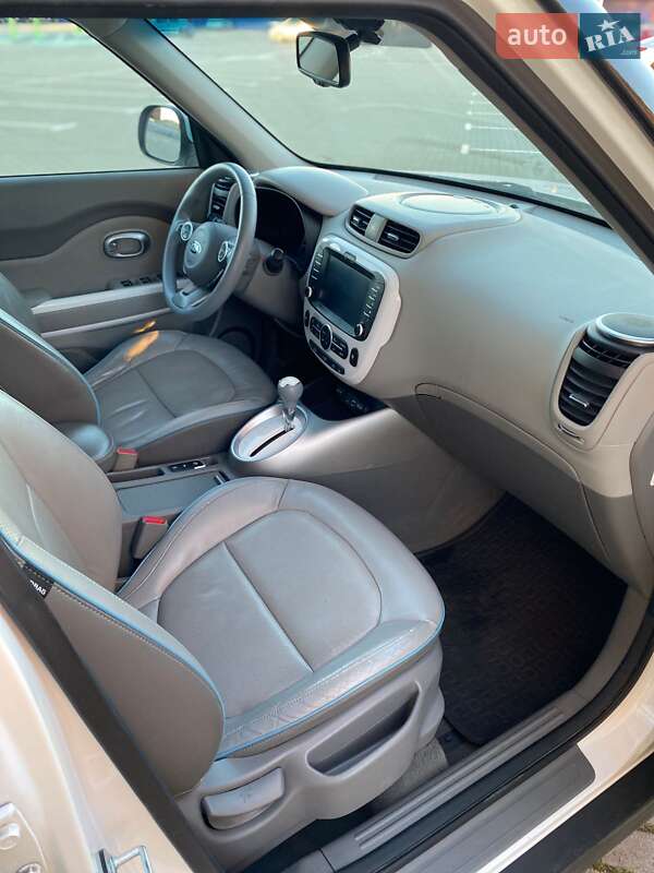 Внедорожник / Кроссовер Kia Soul 2015 в Тернополе