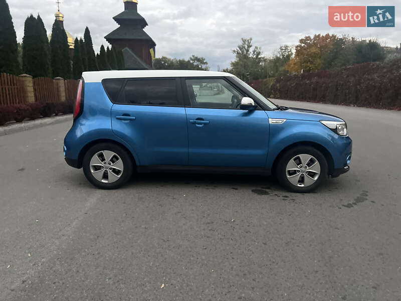 Внедорожник / Кроссовер Kia Soul 2015 в Днепре фото 6 Внедорожник / Кроссовер Kia Soul 2015 в Днепре
