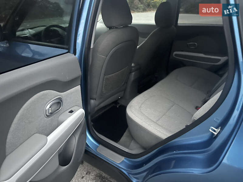 Внедорожник / Кроссовер Kia Soul 2015 в Днепре фото 17 Внедорожник / Кроссовер Kia Soul 2015 в Днепре