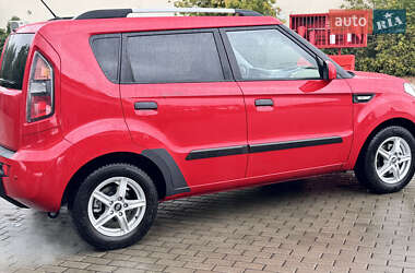 Внедорожник / Кроссовер Kia Soul 2009 в 