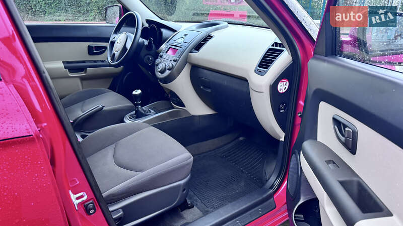 Позашляховик / Кросовер Kia Soul 2009 в Житомирі фото 28 Позашляховик / Кросовер Kia Soul 2009 в Житомирі