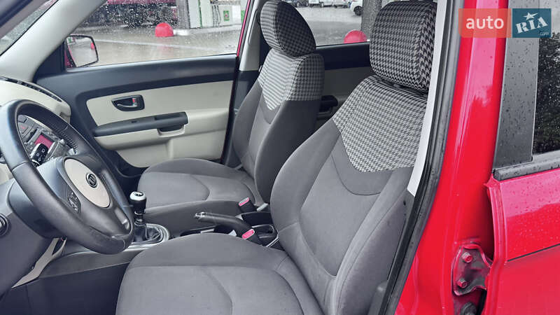 Позашляховик / Кросовер Kia Soul 2009 в Житомирі фото 37 Позашляховик / Кросовер Kia Soul 2009 в Житомирі