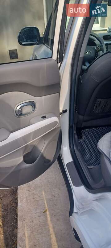 Позашляховик / Кросовер Kia Soul 2018 в Чернівцях фото 3 Позашляховик / Кросовер Kia Soul 2018 в Чернівцях