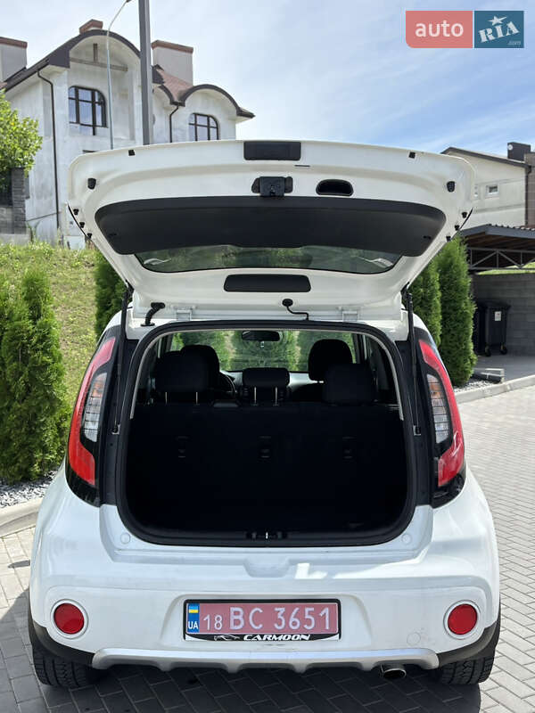Внедорожник / Кроссовер Kia Soul 2018 в Ровно фото 17 Внедорожник / Кроссовер Kia Soul 2018 в Ровно