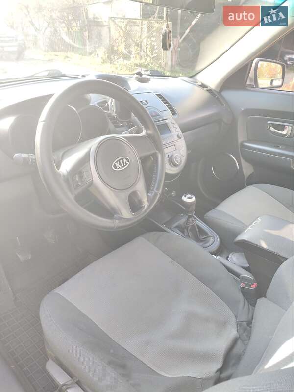 Позашляховик / Кросовер Kia Soul 2011 в Києві фото 7 Позашляховик / Кросовер Kia Soul 2011 в Києві