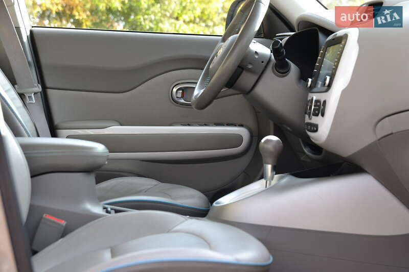 Внедорожник / Кроссовер Kia Soul 2015 в Луцке фото 26 Внедорожник / Кроссовер Kia Soul 2015 в Луцке