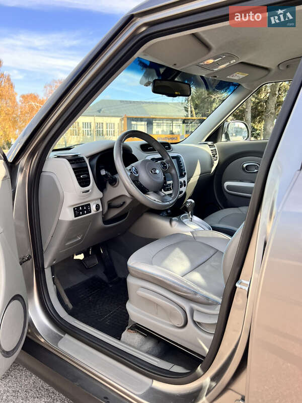 Внедорожник / Кроссовер Kia Soul 2016 в Владимире фото 27 Внедорожник / Кроссовер Kia Soul 2016 в Владимире