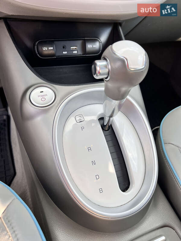 Внедорожник / Кроссовер Kia Soul 2016 в Владимире фото 34 Внедорожник / Кроссовер Kia Soul 2016 в Владимире