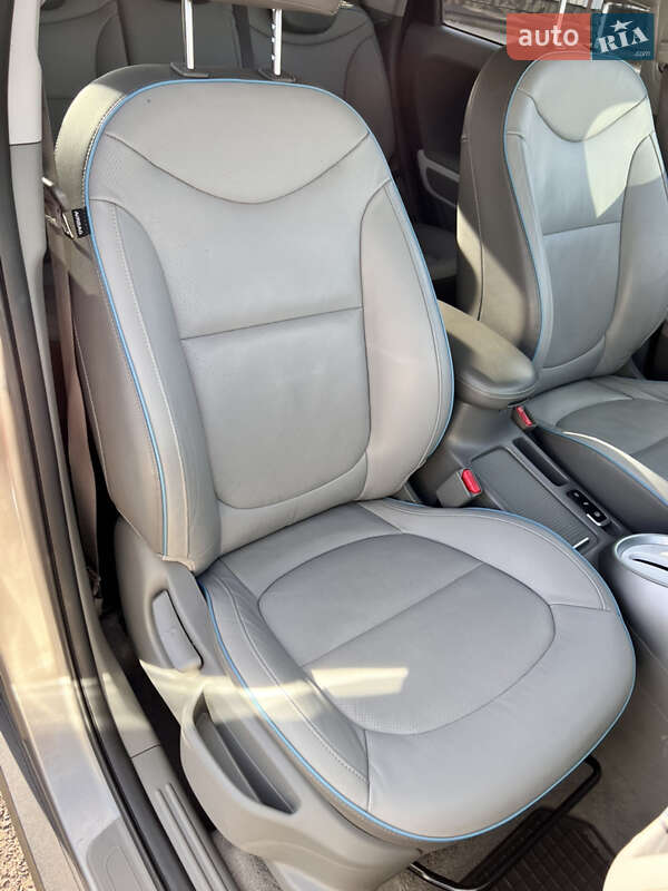 Внедорожник / Кроссовер Kia Soul 2016 в Владимире фото 40 Внедорожник / Кроссовер Kia Soul 2016 в Владимире