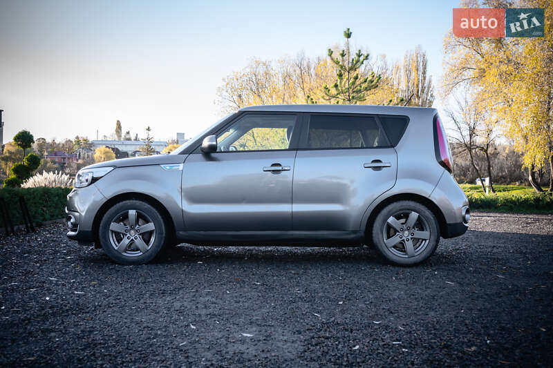 Внедорожник / Кроссовер Kia Soul 2017 в Умани фото 13 Внедорожник / Кроссовер Kia Soul 2017 в Умани