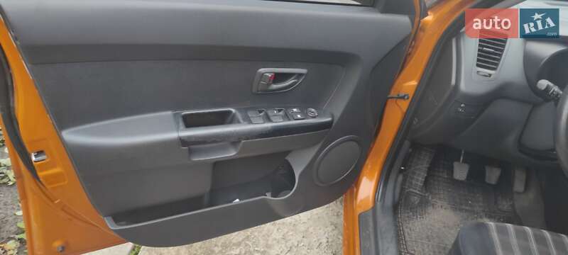 Внедорожник / Кроссовер Kia Soul 2009 в Днепре фото 6 Внедорожник / Кроссовер Kia Soul 2009 в Днепре