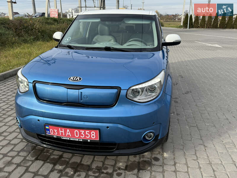 Внедорожник / Кроссовер Kia Soul 2014 в Львове