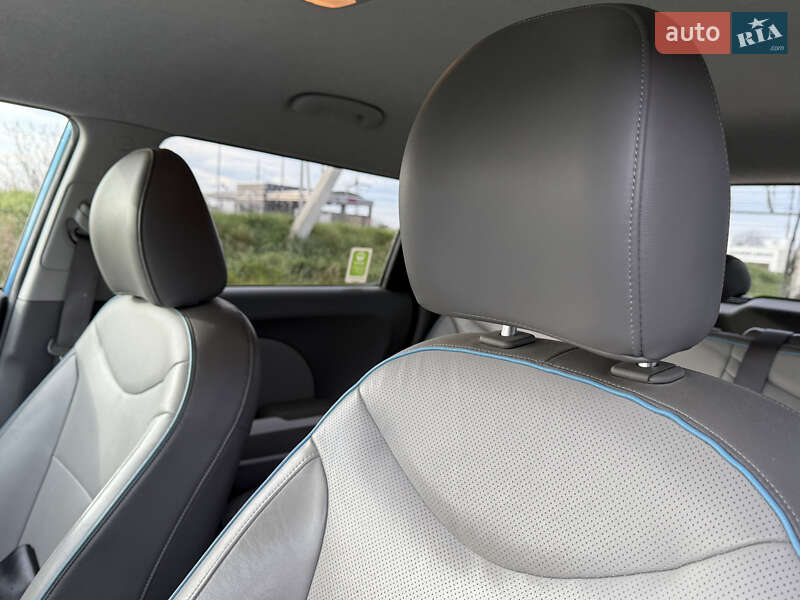 Внедорожник / Кроссовер Kia Soul 2014 в Львове