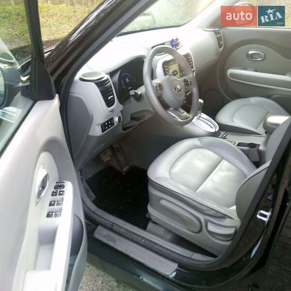 Внедорожник / Кроссовер Kia Soul 2015 в Костополе