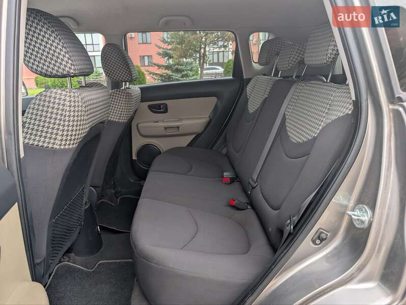 Внедорожник / Кроссовер Kia Soul 2008 в Здолбунове