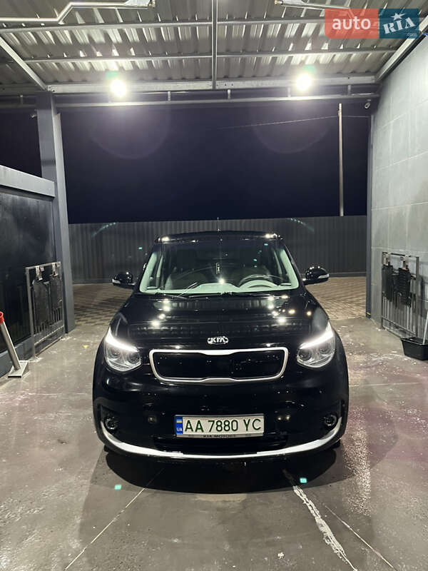 Внедорожник / Кроссовер Kia Soul 2016 в Киеве