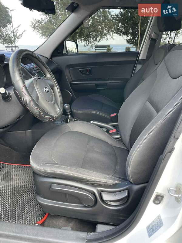 Внедорожник / Кроссовер Kia Soul 2013 в Черкассах фото 17 Внедорожник / Кроссовер Kia Soul 2013 в Черкассах
