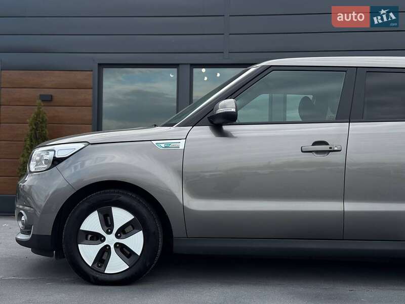 Внедорожник / Кроссовер Kia Soul 2015 в Ровно фото 3 Внедорожник / Кроссовер Kia Soul 2015 в Ровно