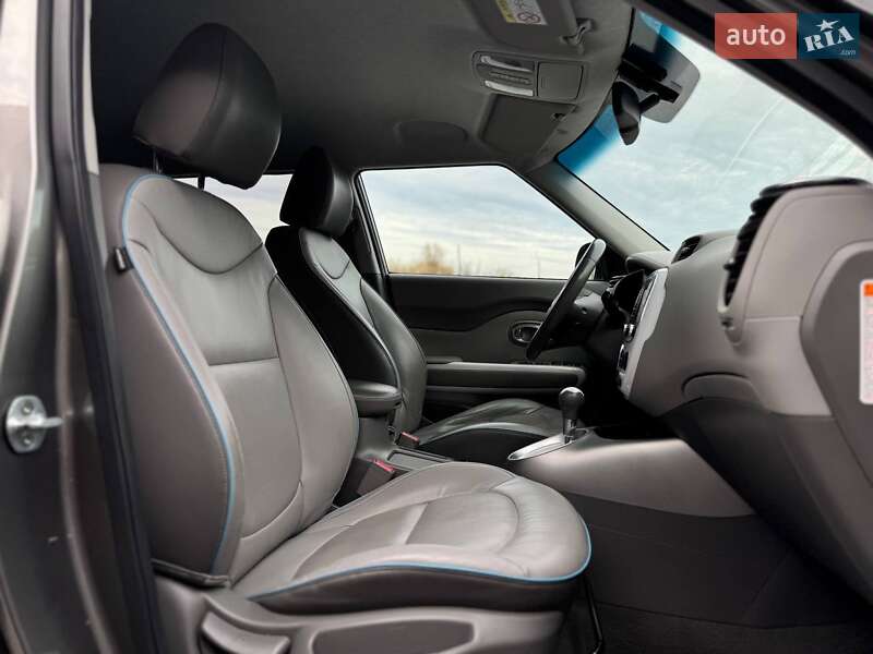 Внедорожник / Кроссовер Kia Soul 2015 в Ровно фото 58 Внедорожник / Кроссовер Kia Soul 2015 в Ровно