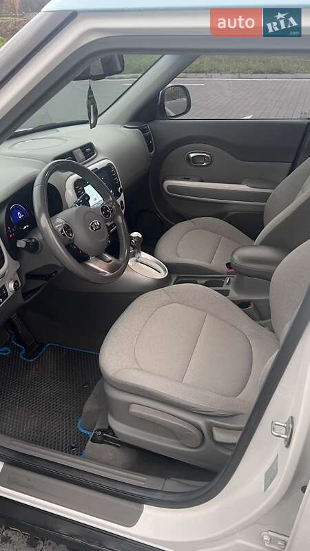 Внедорожник / Кроссовер Kia Soul 2018 в Львове фото 16 Внедорожник / Кроссовер Kia Soul 2018 в Львове
