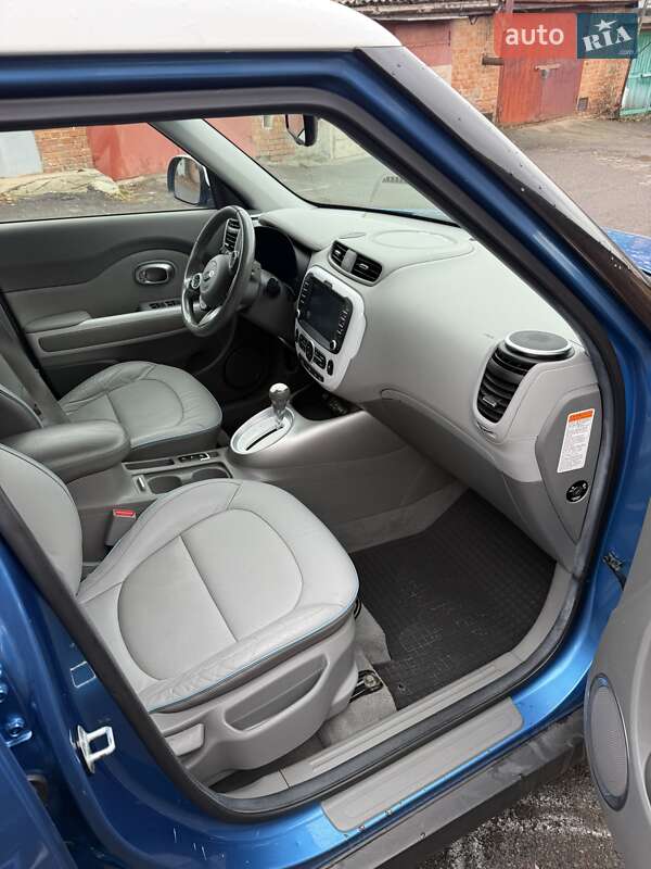 Внедорожник / Кроссовер Kia Soul 2015 в Виннице