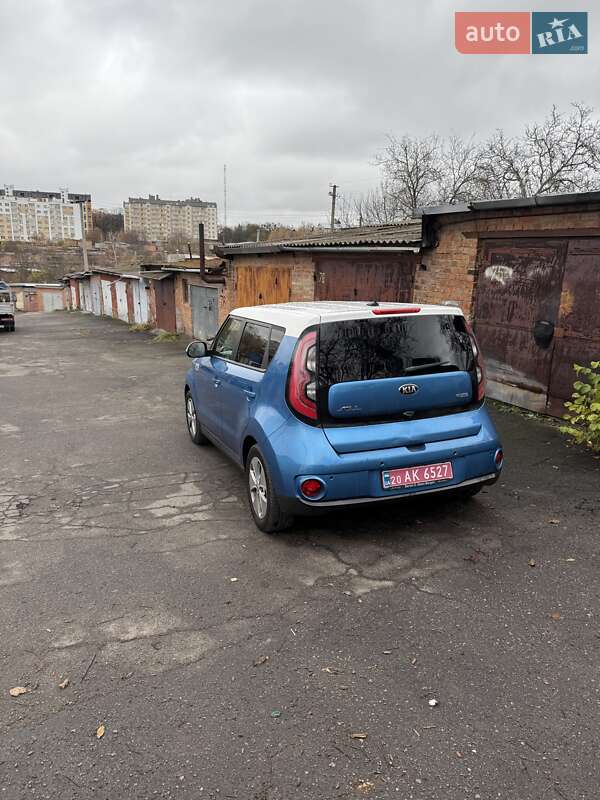 Внедорожник / Кроссовер Kia Soul 2015 в Виннице