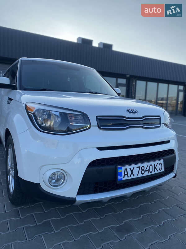 Внедорожник / Кроссовер Kia Soul 2016 в Вознесенске фото 14 Внедорожник / Кроссовер Kia Soul 2016 в Вознесенске