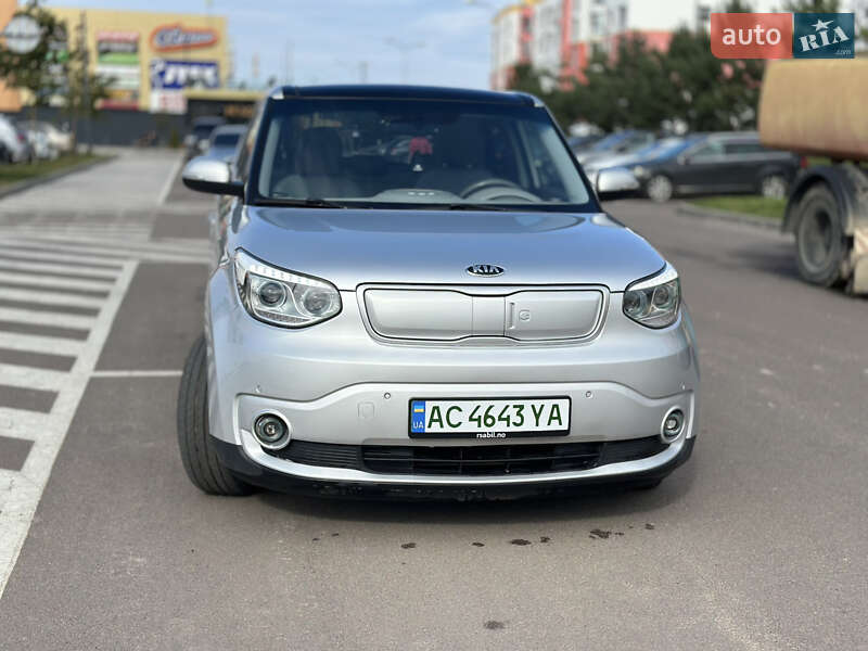 Внедорожник / Кроссовер Kia Soul 2017 в Ровно