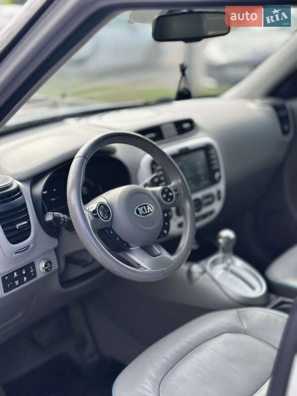 Внедорожник / Кроссовер Kia Soul 2017 в Ровно