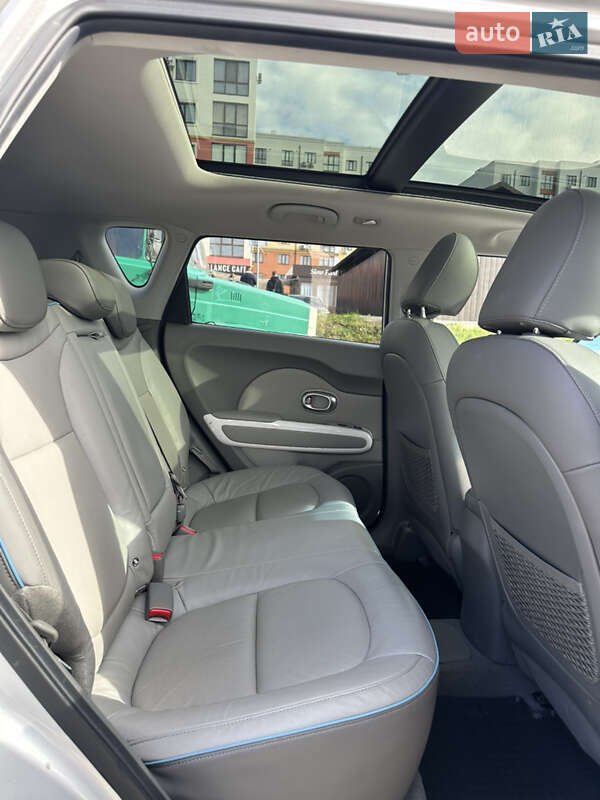 Внедорожник / Кроссовер Kia Soul 2017 в Ровно