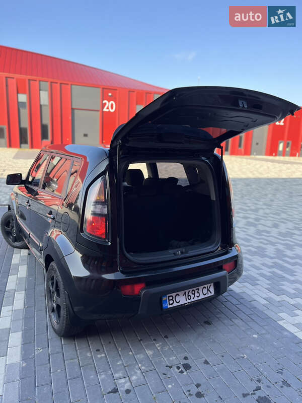 Позашляховик / Кросовер Kia Soul 2011 в Львові