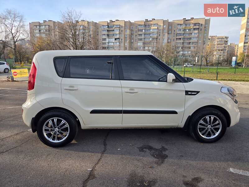 Внедорожник / Кроссовер Kia Soul 2012 в Киеве фото 8 Внедорожник / Кроссовер Kia Soul 2012 в Киеве