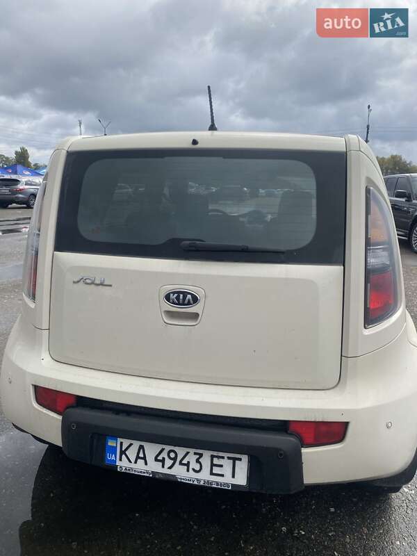 Внедорожник / Кроссовер Kia Soul 2010 в Киеве