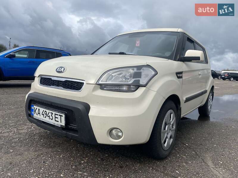 Внедорожник / Кроссовер Kia Soul 2010 в Киеве