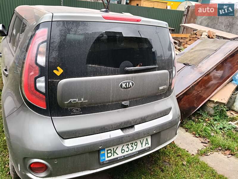 Внедорожник / Кроссовер Kia Soul 2016 в Ровно фото 2 Внедорожник / Кроссовер Kia Soul 2016 в Ровно