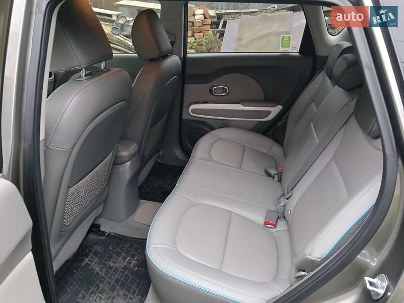 Внедорожник / Кроссовер Kia Soul 2016 в Ровно фото 7 Внедорожник / Кроссовер Kia Soul 2016 в Ровно