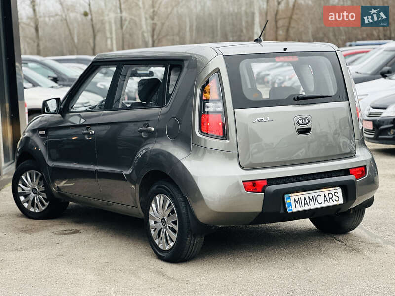 Позашляховик / Кросовер Kia Soul 2011 в Харкові