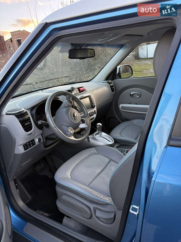 Внедорожник / Кроссовер Kia Soul 2015 в Ровно