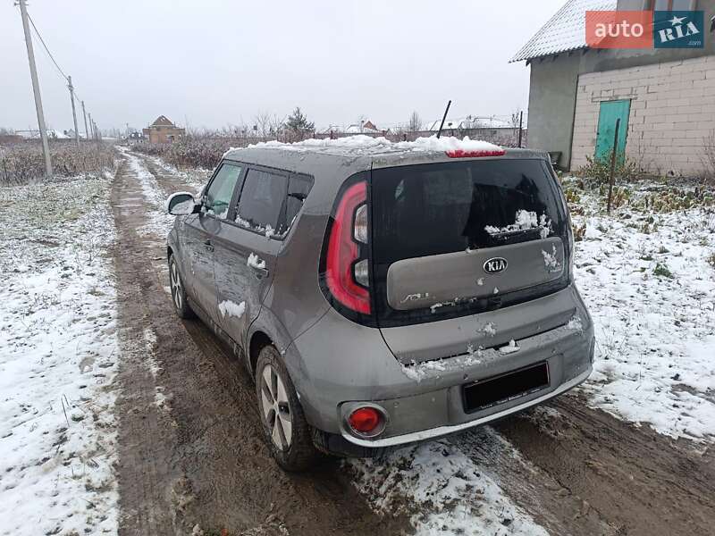 Внедорожник / Кроссовер Kia Soul 2016 в Луцке