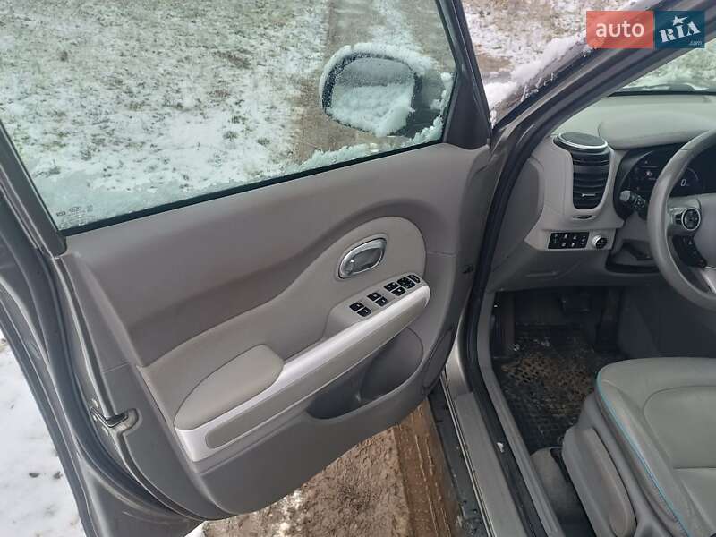 Внедорожник / Кроссовер Kia Soul 2016 в Луцке