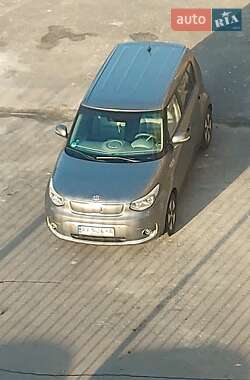 Позашляховик / Кросовер Kia Soul 2015 в Харкові