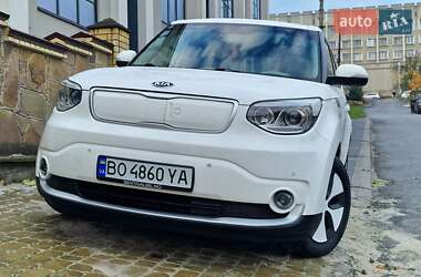 Позашляховик / Кросовер Kia Soul 2017 в Тернополі